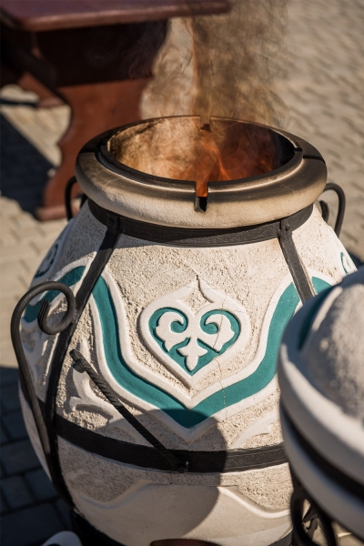 Amphora Tandoor “Dastarhan” mit Klappdeckel Amphora Tandoor “Dastarhan” mit Klappdeckel